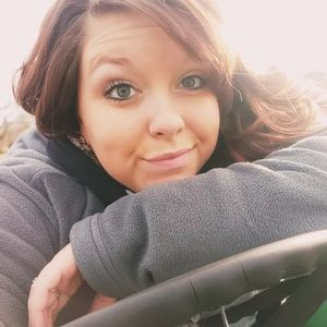 Meet your Posher, Alexis